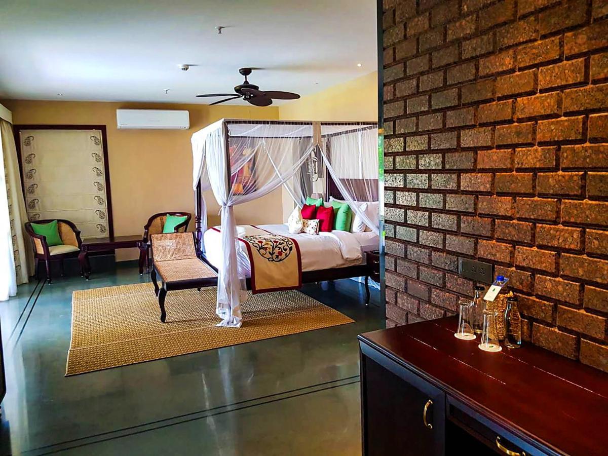 Niraamaya Wellness Retreats Backwaters And Beyond Kumarakom Buitenkant foto